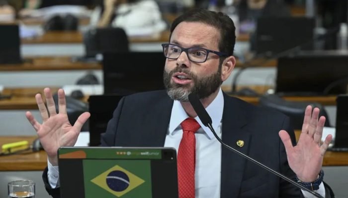 1777414836_Carlos-Moura-Agencia-Senado.jpg