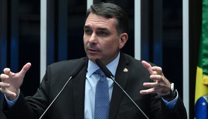 1779751806_FLAVIO-BOLSONARO-CPAC-MISOGINIA.jpg