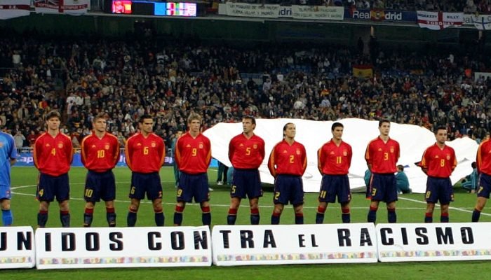 2004-11-17t000000z_212728140_rp5drhxyhmac_rtrmadp_3_sport-soccer-spain-racism.jpg