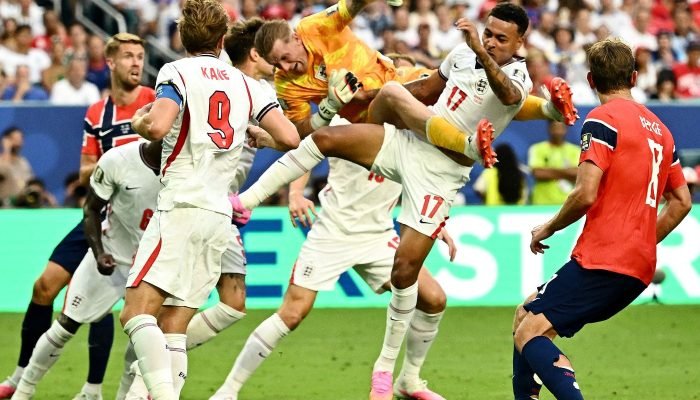 2026-07-11t234450z_1520490715_up1em7b1tyobo_rtrmadp_3_soccer-worldcup-nor-eng.jpg