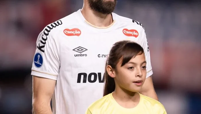 55237759880_602794ce13_o-700x441.webp.webp
