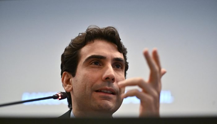 8022686898001w-1.jpg