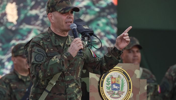 8023059464001w.jpg