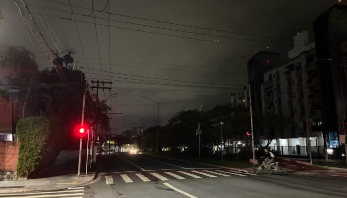 AVENIDA-DOM-PEDRO-GUARUJA.jpg