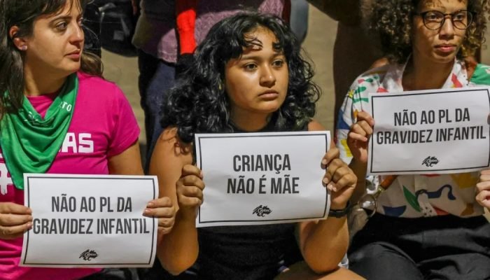 CRIANCA-NAO-E-MAE-1.jpeg
