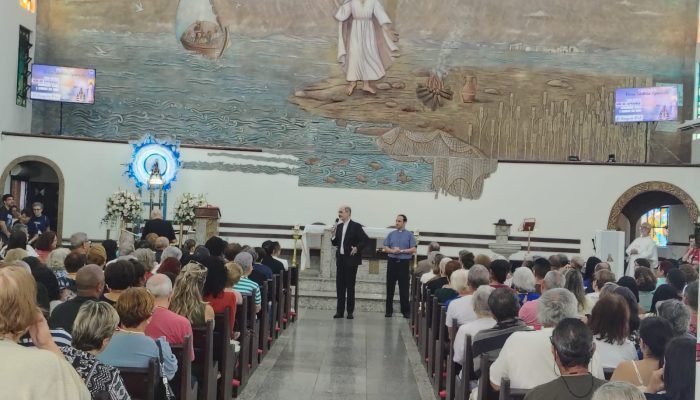 Dia-Nossa-Senhora-Aparecida-Isabela-Marangoni-6.jpeg