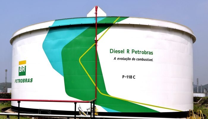 Diesel-R_RPBC_Ricardo-Frosini_Agencia-Petrobras-scaled.jpg