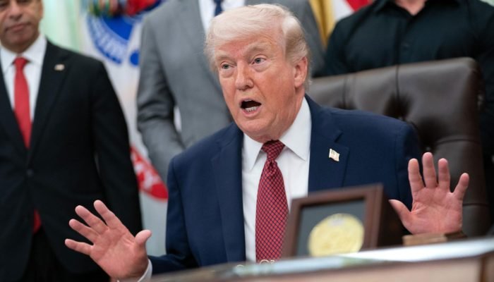 Donald-Trump-EFE-ALLISON-ROBBERT.jpg