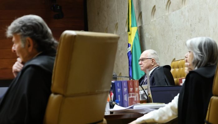 Edson-Fachin-Luiz-Fux-e-Carmen-Lucia-1.jpg