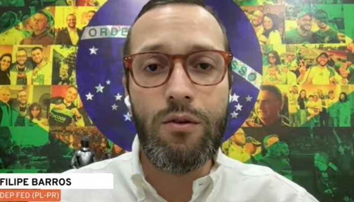 Filipe-Barros-em-entrevista-a-Gazeta-do-Povo.jpg