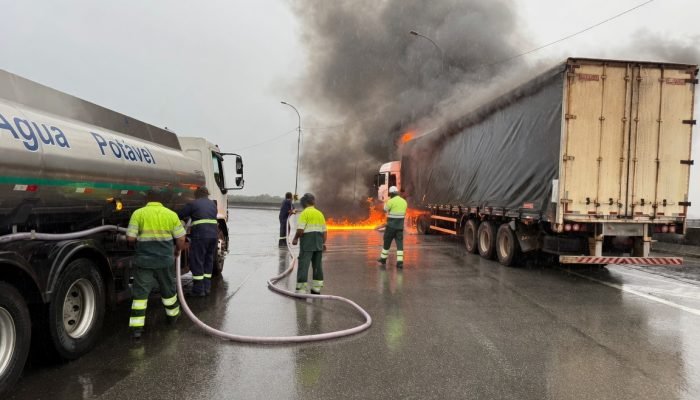 INCENDIO-CARRETA-15062026.jpg
