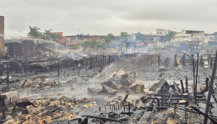 INCENDIO-VILA-GILDA-JOSI-CASTRO-13-e1756506693142.jpg