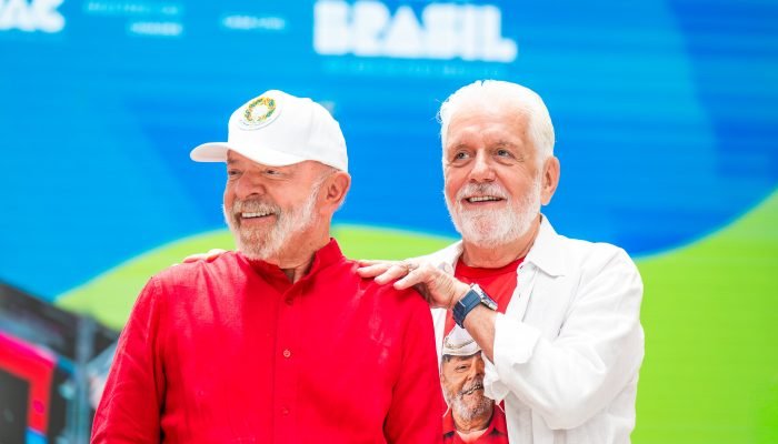 Jaques-wagner-lula.jpg