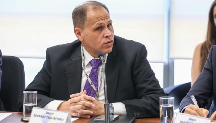 LR-MOREIRA-SECOM-TSE.jpg