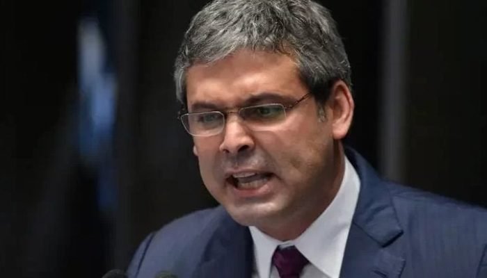 Lindbergh-Farias.jpg