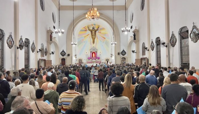NOSSA-SENHORA-DE-FATIMA-GUARUJA.jpg