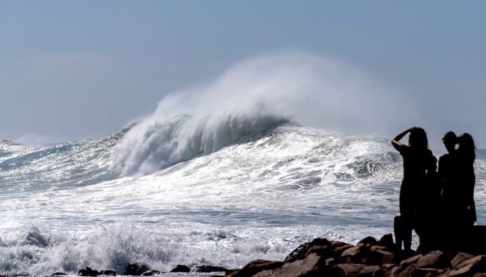 Ondas-gigantes-na-Australia.jpg