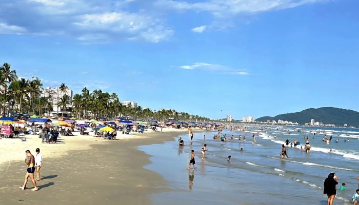 PRAIA-DA-ENSEADA-2.jpg