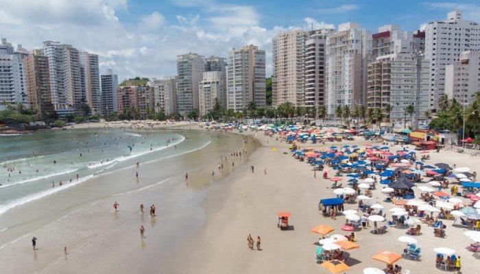 PRAIA-DAS-ASTURIAS-GUARUJA-1.jpg