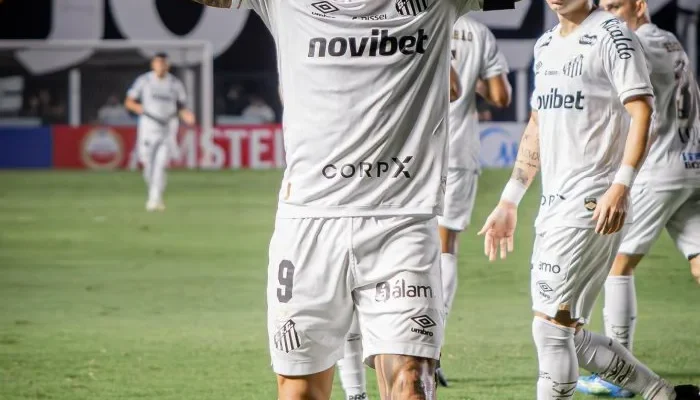 Santos-x-Deportivo-Cuenca-Gabigol-1-700x441.webp.webp