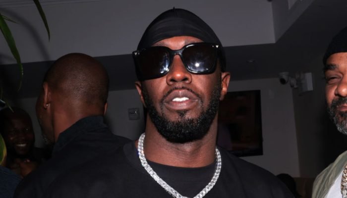 Sean-P.-Diddy-Combs-e-atacado-na-prisao-e-quase-tem-garganta-cortada-diz-site-1684345742.jpg