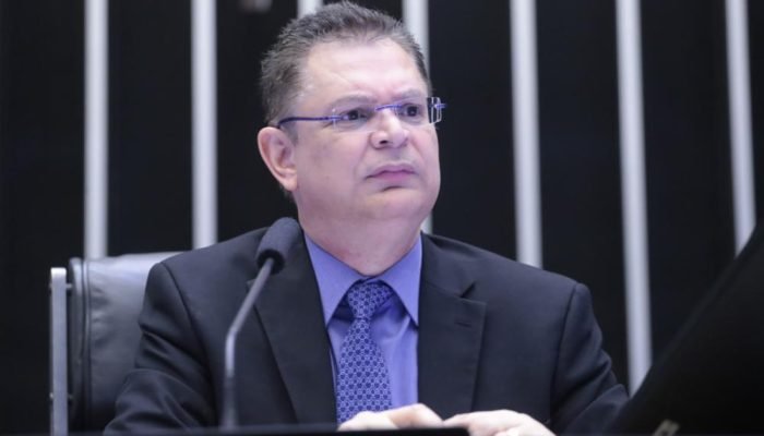 Sostenes-Cavalcante.jpg