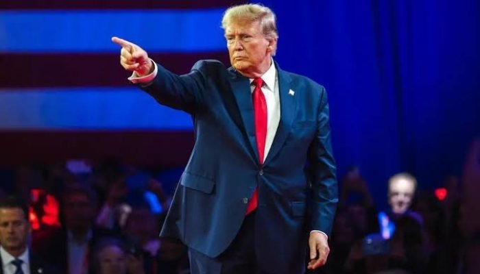 Trump-14.jpeg