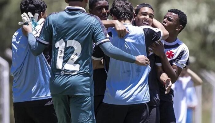 Vasco-Copa-Umbro-700x441.jpg