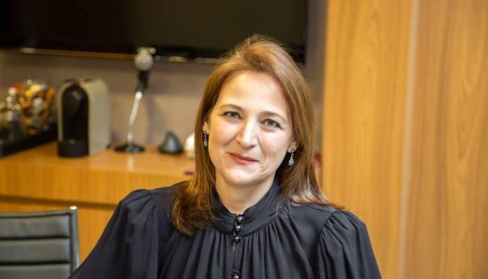 advogada-renata-pimentel-ultima-ratio.jpg