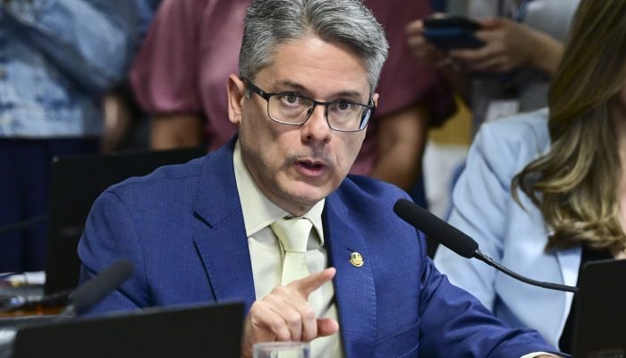 alessandro-vieira-relator-pec-imunidade.jpg