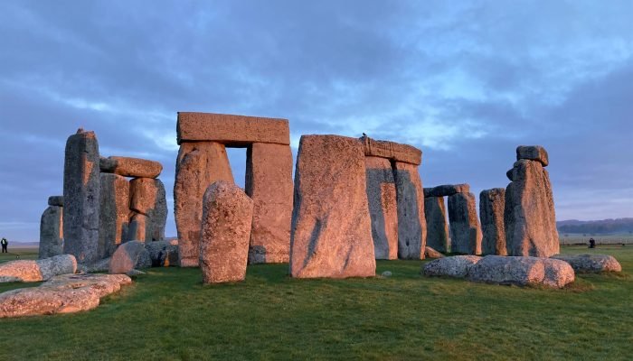 arqueologos-descobrem-stonehenge.jpg
