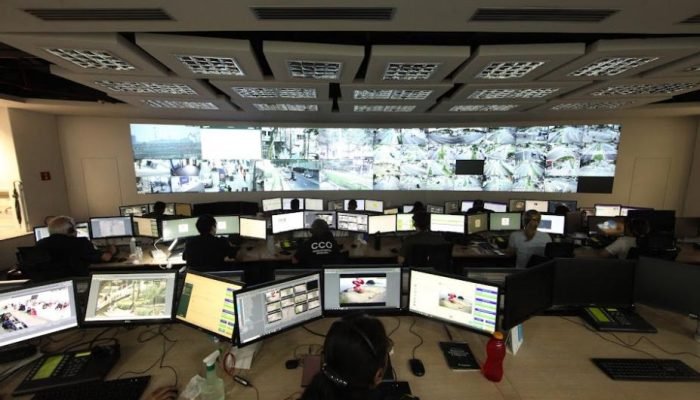 cameras-santos.jpg