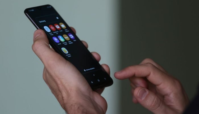 celular-tania-rego-abr.jpg