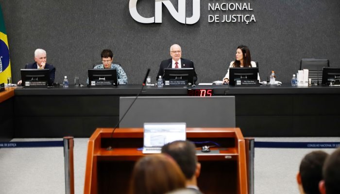 cnj-penduricalhos.jpg