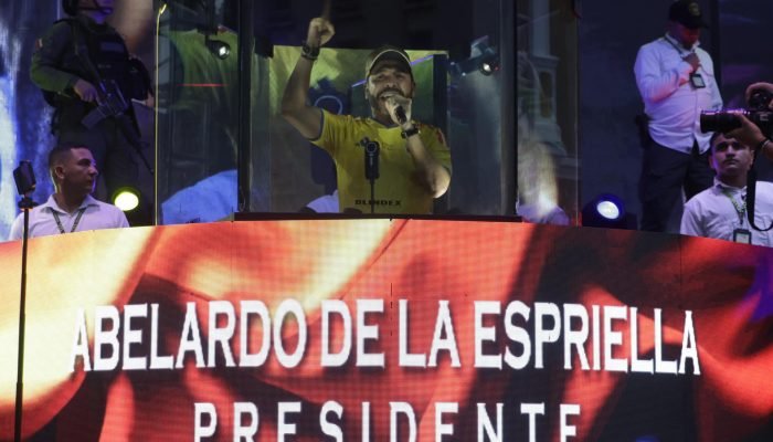 colombia-direita-candidato-desafia-ordem-judicial.jpg