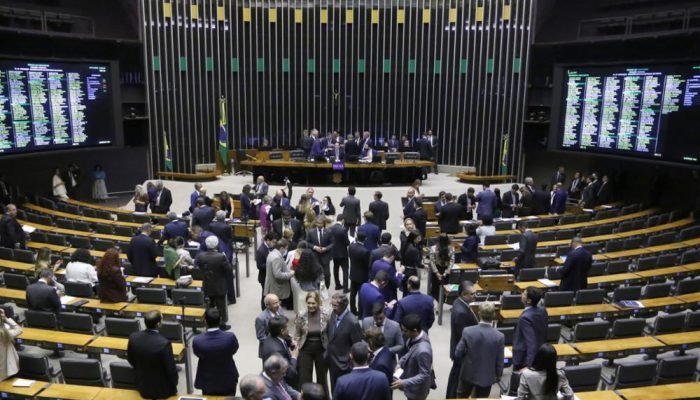 como-votou-deputado-reajuste-servidores.jpg