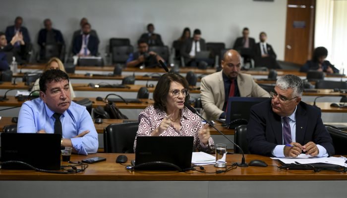 damares-girao-malta-impeachment-de-toffoli.jpg