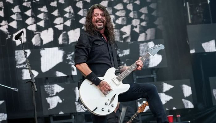 dave-grohl-foo-fighters-2024-foto-kevin-mazur-getty-images-for-foo-fighters-2158478828_widelg.jpg