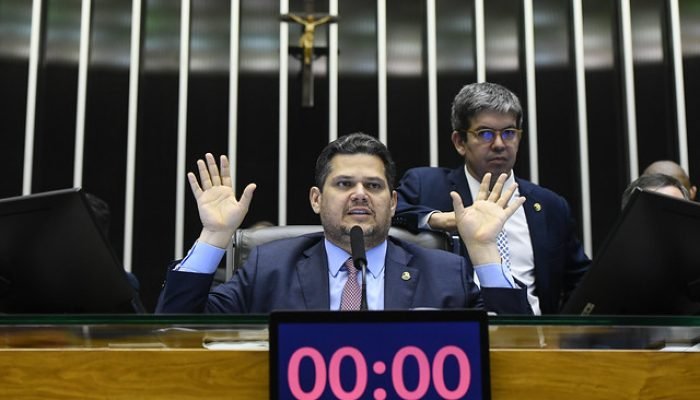 davi-alcolumbre.jpg
