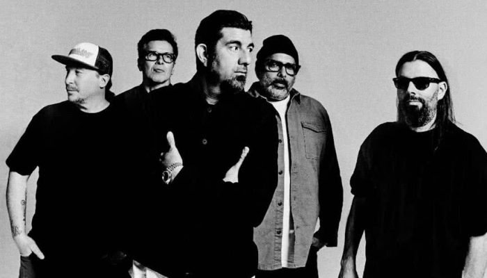 deftones-2025-banda-foto-jimmy-fontaine_widelg.jpg
