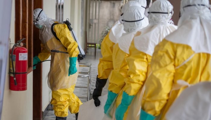 dez-paises-da-africa-em-alerta-por-surto-de-ebola.jpg