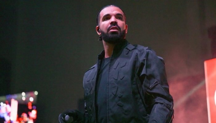 drake-afirma-que-censura-de-not-like-us-no-super-bowl-reforca-processo-por-difamacao_widelg.jpg