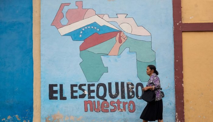 essequibo-mural-caracas-venezuela.jpg