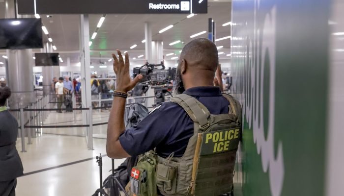 eua-agentes-de-imigracao-aeroportos.jpg