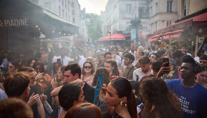 fete-de-la-musique-gettyimages-2221402988_widelg.jpg