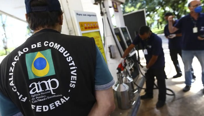 fiscalizacao-postos-de-combustivel_mcamgo_abr_150320211818-27.jpg