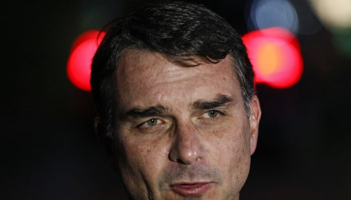 flavio-bolsonaro-cpi-master.jpg