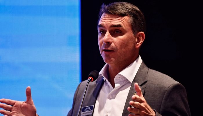 flavio-bolsonaro-foto-andre-coelho-efe.jpg