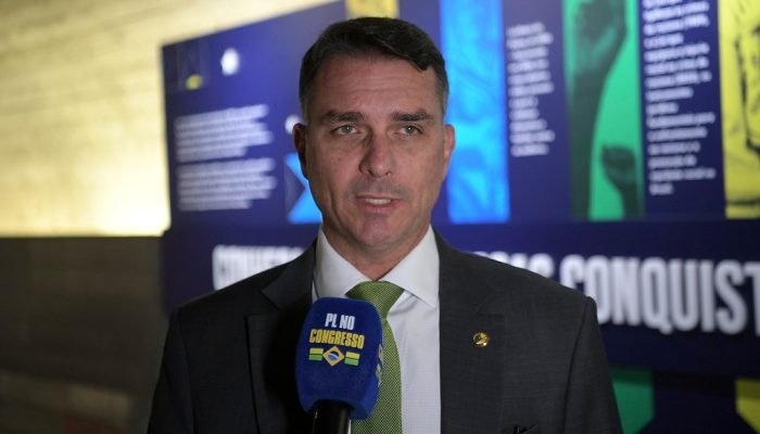 flavio-bolsonaro-foto-pedro-franca-agencia-senado.jpg