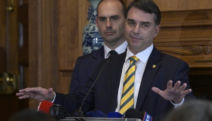 flavio-bolsonaro.jpg